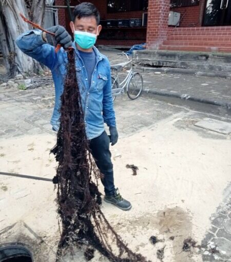 Saaddee.com หจก.สะอาดดีบริการ บริการรถดูดส้วม รับดูดส้วม รับสูบส้วม รับดูดบ่อดักไขมัน รับลอกท่อระบายน้ำเสีย ท่อตัน ส้วมตัน สูบบ่อเกรอะ ดูดบ่อเกรอะ สูบบ่อดักไขมัน สูบไขมัน ดูดไขมัน ท่อน้ำอุดตัน สมุทรปราการ บางนา บางพลี บางปู บริการครบวงจร